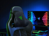 Razer fait même des appuis-tête Chroma maintenant. (Source : Razer)