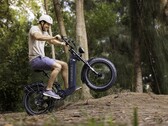 Le vélo électrique à pneus larges Kingbull Jumper Go est équipé d'un puissant moteur sans balai Bafang de 750 W (Source d'image : Kingbull)