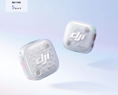 Le nouveau DJI Mic Mini 2S propose un enregistrement interne en 32 bits à virgule flottante et 14,5 Go de mémoire interne.