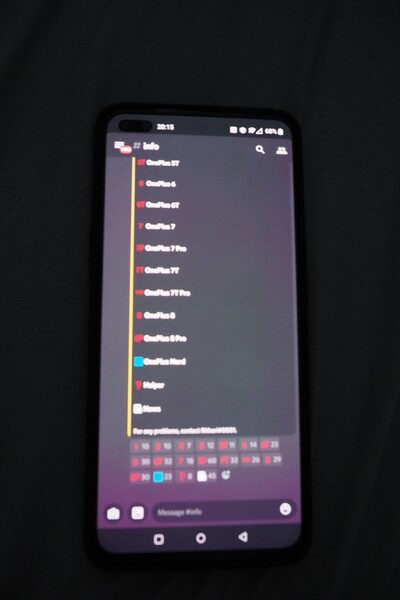 Autres exemples de problèmes de teinte d'écran affectant certains téléphones OnePlus Nord. (Source de l'image : u/Jisifus)
