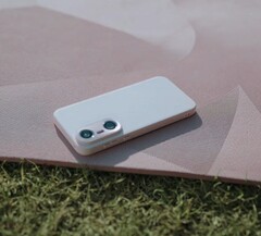 Le OnePlus 13T serait doté de deux caméras arrière superposées verticalement. (Source de l&#039;image : OPPO via WhyLab)
