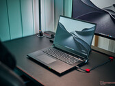 Test du Schenker Key 18 Pro E25 : station de travail haut de gamme avec RTX 5090 et 256 Go de RAM