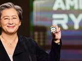 Lisa Su, PDG d'AMD, présente un processeur Ryzen. Sa rémunération pour 2025 a été portée à 33 millions de dollars. (Source de l'image : AMD)
