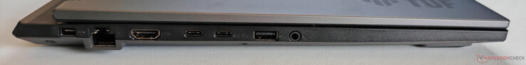 À gauche : Bloc d'alimentation, Ethernet Gigabit, HDMI 2.1 FRL, USB-C 3.2 Gen2 (10 Gbps, DisplayPort 2.1-out), USB-C 3.2 Gen.2 (10 Gbps, DisplayPort 2.1-out, G-Sync, Power Delivery 3.0), USB-A 3.2 Gen2 (10 Gbps), prise audio de 3,5 mm