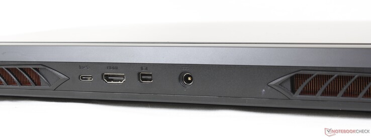 Arrière : USB-C 3.2 Gen. 2 avec DisplayPort 1.4, HDMI 2.0, Mini DisplayPort 1.4, adaptateur secteur
