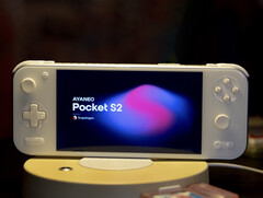 L&#039;Ayaneo Pocket S2 conservera l&#039;aspect sans lunette de son prédécesseur. (Source de l&#039;image : Ayaneo)