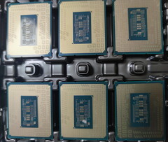 Des échantillons techniques du Core i9-12900K peuvent être achetés sur Taobao pour près de 700 dollars. (Image source : Taobao via @yuuki_ans)