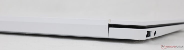 Arrière : Pas de ports