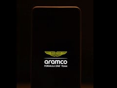 On ne sait pas encore quel équipementier Android s&#039;est associé à Aston Martin. (Source de l&#039;image : Aston Martin via Ice Universe)