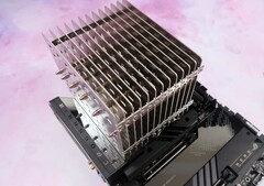 Le NH-P1 de Noctua garde le Ryzen 9 7900 au frais sans aucun bruit. (Image Source : Club386)