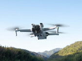 Le DJI Mini 3 commence à 20 dollars de plus que le Mini 2. (Image source : DJI)