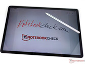 La Galaxy Tab S8 FE devrait arriver avec un écran LCD et un numériseur haut de gamme, Galaxy Tab S7 FE en photo. (Image source : NotebookCheck)