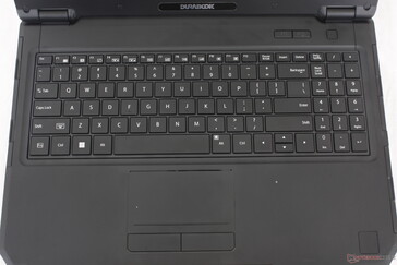 Le clavier révisé est désormais plus facile à remplacer et comprend un pavé numérique intégré