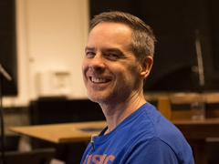 Le compositeur du DK Rap de Donkey Kong 64, Grant Kirkhope (source d'image : IMDB)