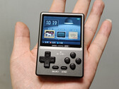 Le GKD Pixel repose sur un écran 4:3 et 2 pouces. (Source de l'image : Retro CN)