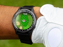 Les Garmin Approach S44 et S50 (photo) reçoivent une nouvelle mise à jour. (Source de l&#039;image : Garmin)