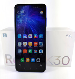 En test : le Xiaomi Redmi K30 5G. Modèle de test aimablement fourni par Trading Shenzhen.