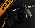 Nikon pourrait bientôt passer entre les mains du géant de l'optique EssilorLuxottica.