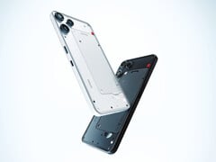 Le Phone (3a) Lite reste fidèle à l'esthétique de Nothing avec des motifs transparents noirs ou blancs. (Source de l'image : Nothing)