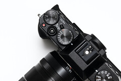 L&#039;une des principales caractéristiques du Fujifilm X-T10 est son boîtier en magnésium. (Source de l&#039;image : Math sur Unsplash)