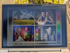 A l'extérieur, à l'ombre