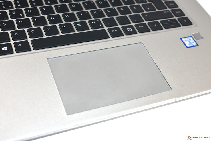 Le touchpad en verre du HP EliteBook 1050 G1.