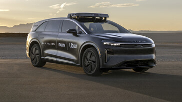 Le robotaxi à trois rangées Uber-Lucid-Nuro.