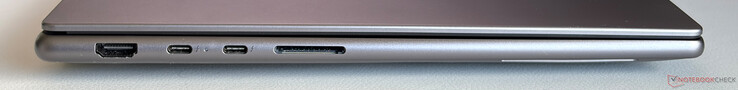 À gauche : HDMI 2.1, 2x USB-C 4.0 avec Thunderbolt 4 (40 Gbps, DisplayPort 2.1, power delivery), lecteur de carte SD