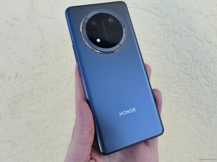 Honor Smartphone Magic7 Lite (Source de l'image : Marcus Herbrich)