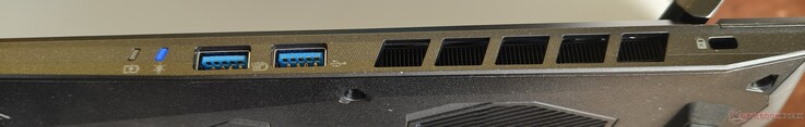 côté droit : 2x USB-A 3.1 Gen2, verrou Kensington