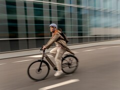 Le vélo électrique Decathlon Btwin LD 940E Connect est disponible sur de nouveaux marchés. (Source de l&#039;image : Decathlon)