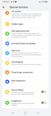 Une multitude de fonctionnalités supplémentaires. (Source de l'image : Sergey Tarasov - Notebookcheck)