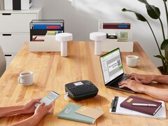 La Dymo LabelManager Executive 640 CB peut être utilisée dans un bureau ou un laboratoire. (Source de l'image : Dymo)