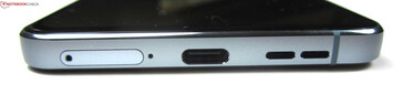 Bas : Emplacement SIM, microphone, USB-C 2.0, haut-parleurs