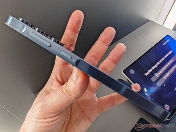 Châssis du Samsung Galaxy A55 (image via Notebookcheck)