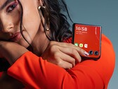 Le Razr 50 Ultra ressemble beaucoup à son prédécesseur. (Source de l'image : Motorola)