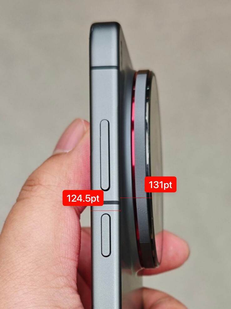 Les mesures de l'image de rendu du Vivo X300 Ultra suggèrent que l'appareil photo est plus épais que le reste du corps