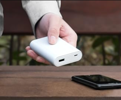 La banque d&#039;alimentation Anker 10 000 mAh (photo) est désormais liée à 19 incidents signalés. (Source : Anker)