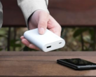 La banque d'alimentation Anker 10 000 mAh (photo) est désormais liée à 19 incidents signalés. (Source : Anker)
