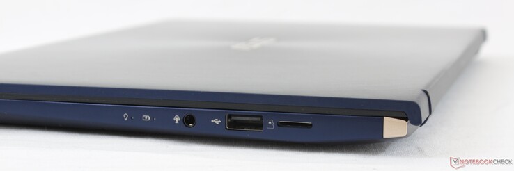 Côté droit : prise jack, USB A 2.0, lecteur de carte micro SD.