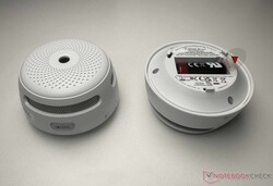 Vues de dessus et de dessous du détecteur de fumée connecté intelligent X-Sense XS01-M (FS61)