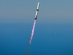 Décollage de la fusée réutilisable New Glenn de Blue Origin. (Source de l&#039;image : Dave Limp/X)