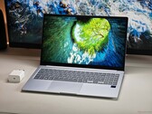 Snapdragon et 18 heures d'autonomie pour 700 $ - Samsung Galaxy Book4 Edge 15 Copilot+ avis