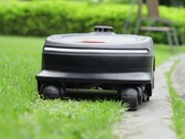 L'Oasa R1 est un robot tondeuse inhabituel.