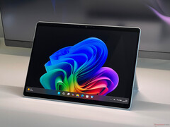 Microsoft Surface Pro OLED pour les entreprises (Image source : Notebookcheck)
