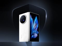 Le Vivo X Fold3 était le téléphone pliable le plus léger lors de son lancement l&#039;année dernière. (Source de l&#039;image : Vivo)