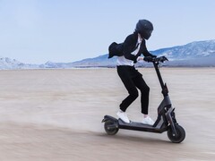 Le Segway KickScooter GT2P a une vitesse de pointe de 70 km/h (~43 mph). (Source de l&#039;image : Segway)