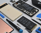 iFixit a considéré le Pixel 6 Pro comme un " sac mixte " en matière de réparabilité. (Image source : iFixit)