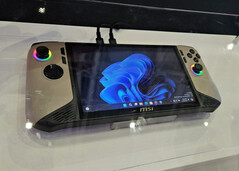 La Claw 8 AI+ présentera de nombreux changements par rapport à la Claw originale. (Image source : RetroHandhelds)