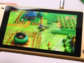 Hyrule edition Switch Lite avec mods (Image Source : Taki Udon on Youtube)